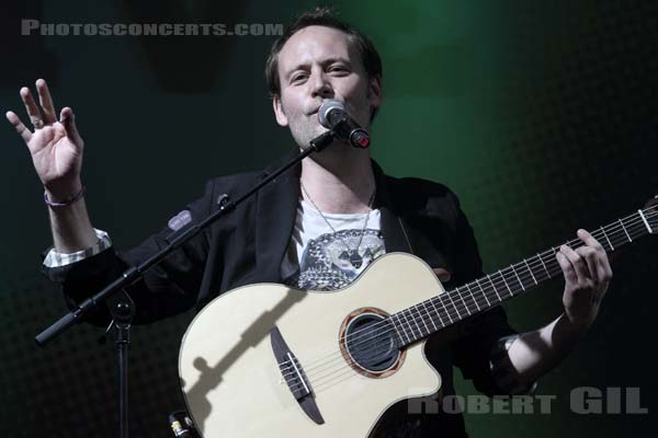 TRYO - 2012-07-22 - PARIS - Parvis de l'Hotel de Ville - 